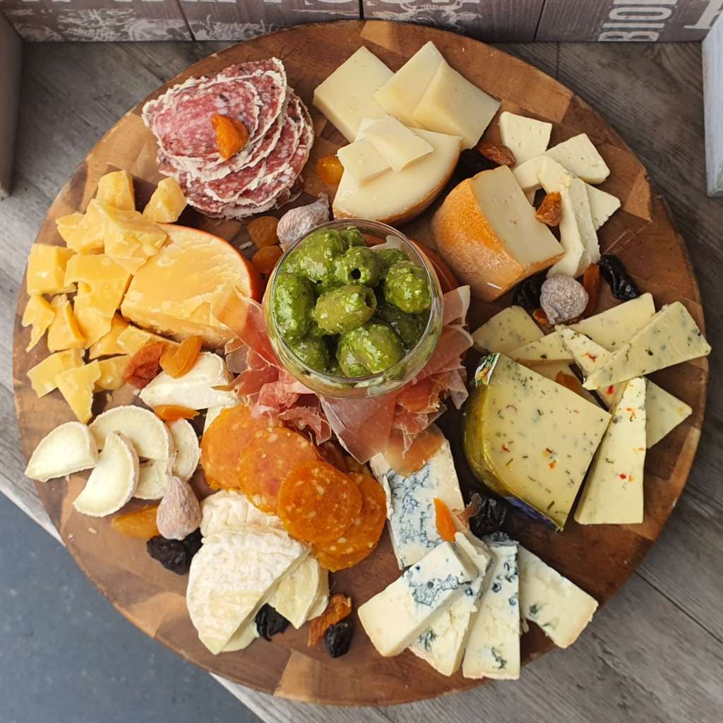Feestelijke Borreltafel (10–25 pers)